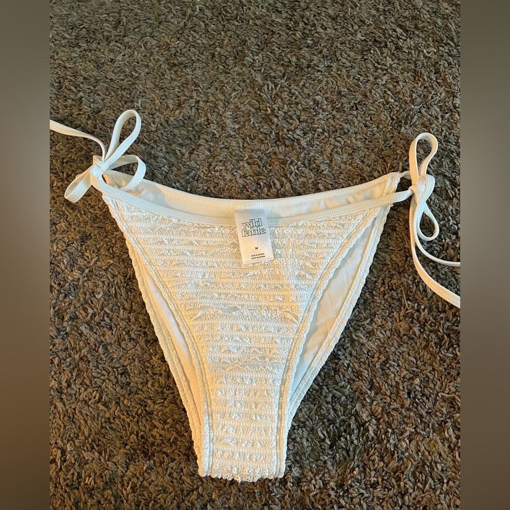 Wild Fable Cream Textured Bikini Bottom, M
